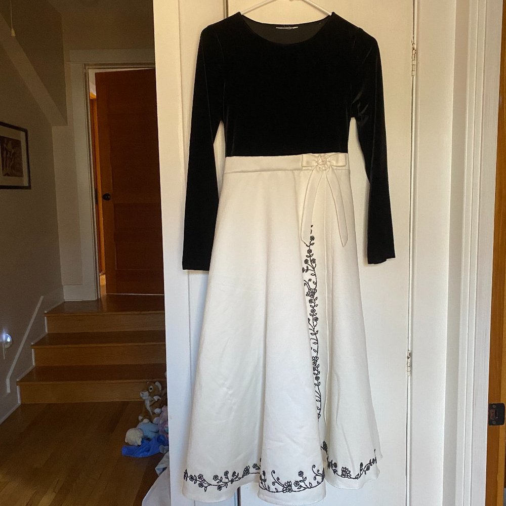 Black and white holiday dress